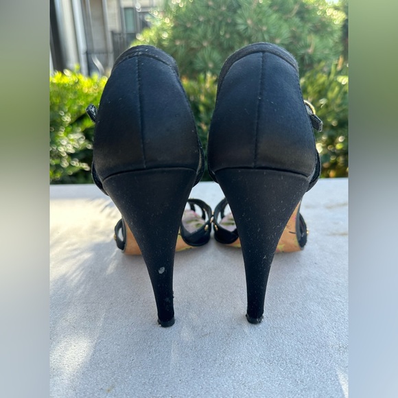 Betsey Johnson Vintage Black Satin Flapper Style Jeweled Peep Toe Heels (Size 7) - Picture 3 of 7